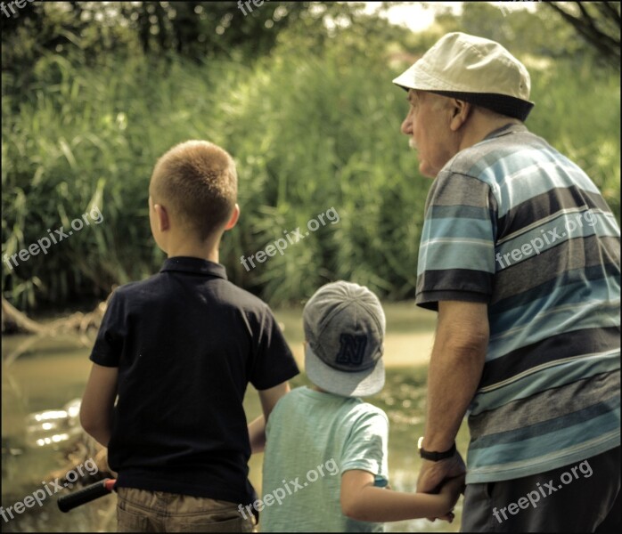 Great Grand Dad Great Grand Children Looking Park Interested