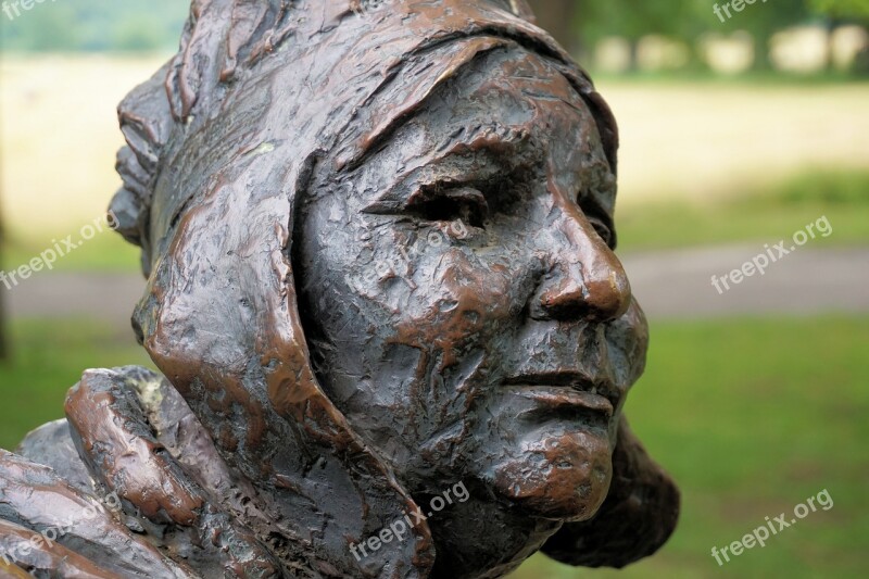 The Wild Overlap Woman Woman Monument Sculpture Statue