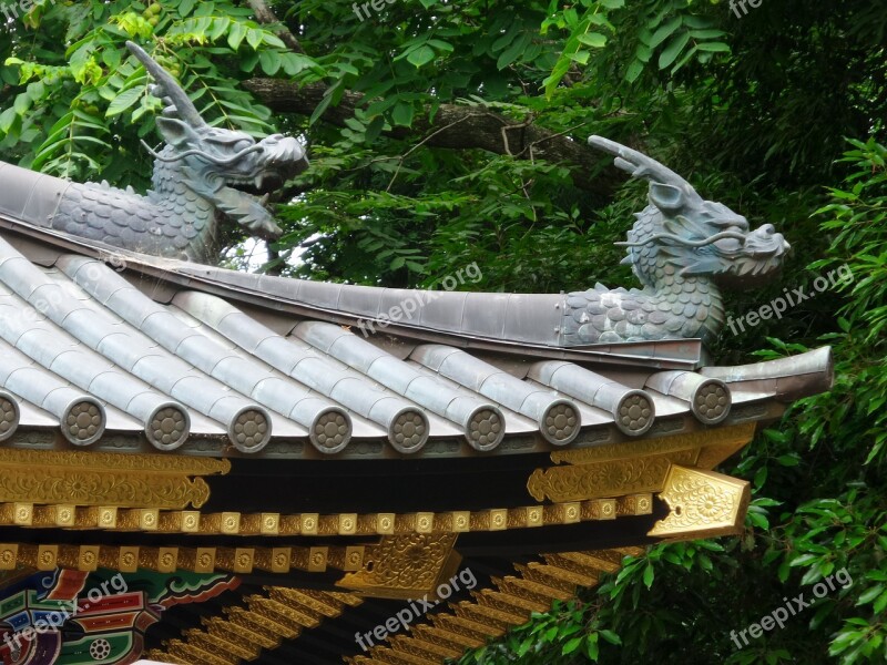 Japan Temple Roof Dragons Ornament