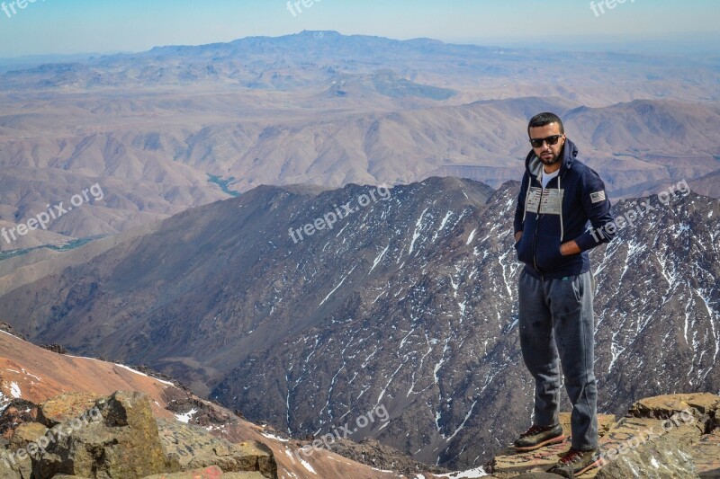 Traveler Mountain Male Hiking Mountains