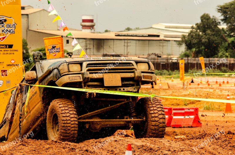 Pickup Truck Racing 4x4 Off-roading Sand