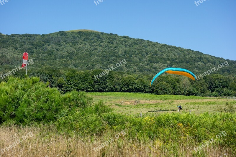 Paragliding Puy-de-dome Hill Nature De-dôme