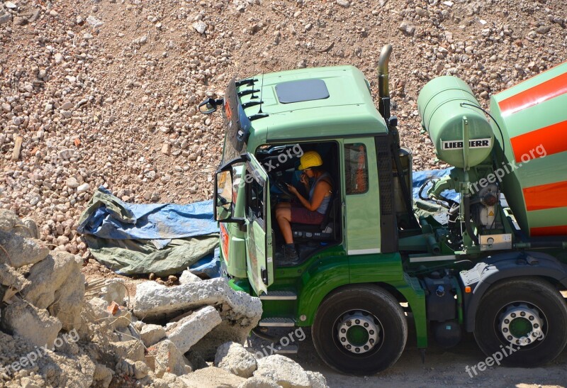 Lunch Break Vehicle Concrete Delivery Site Concrete Mixer