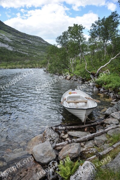 Boat Lake Summer Water Vacation