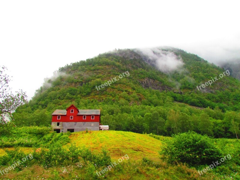 Red Barn Red Barn Green Farm