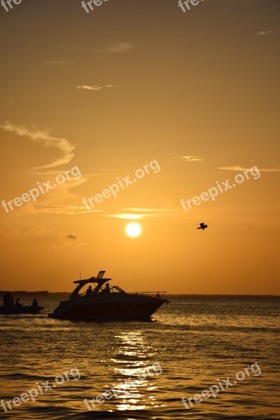 Sol Boat Beach Landscape Water