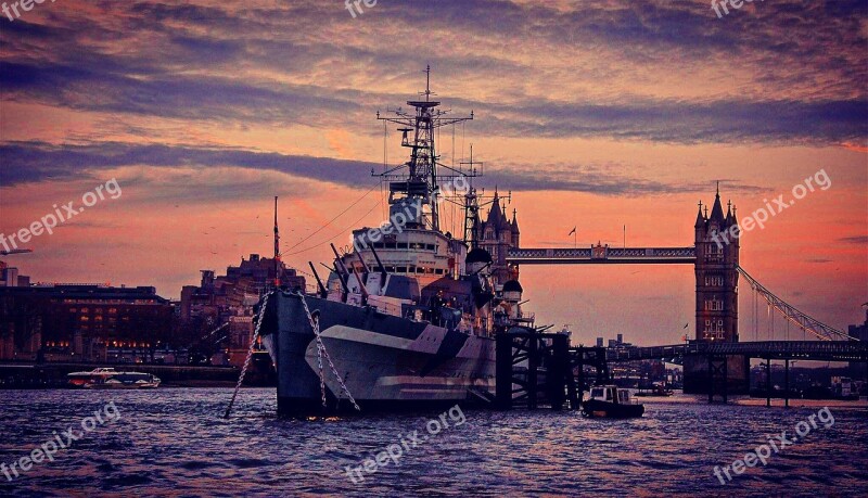 Hms Belfast London Sunset Skyline