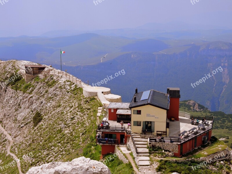 Refuge Fraccaroli Hiking Top Summit