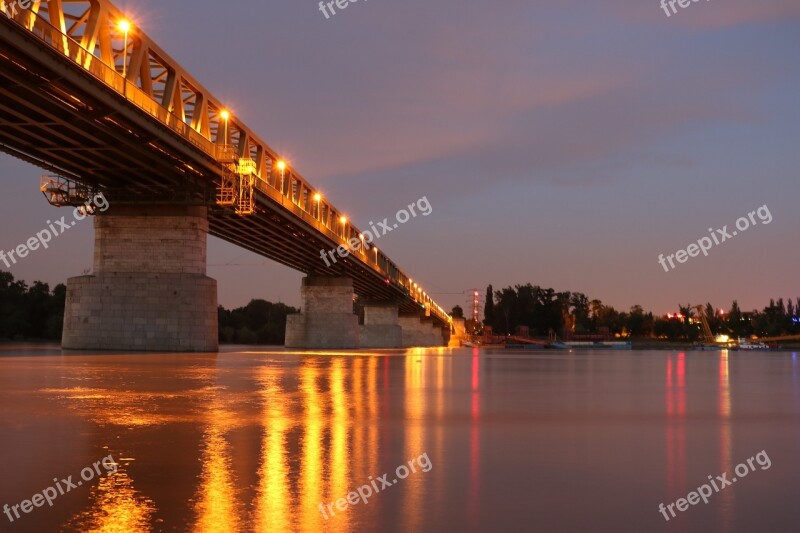 Budapest Long Shutter Speed In The Evening Lights Free Photos