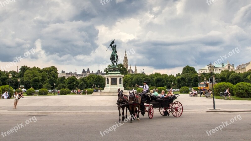 Vienna Heldenplatz Panorama Fiaker Coach