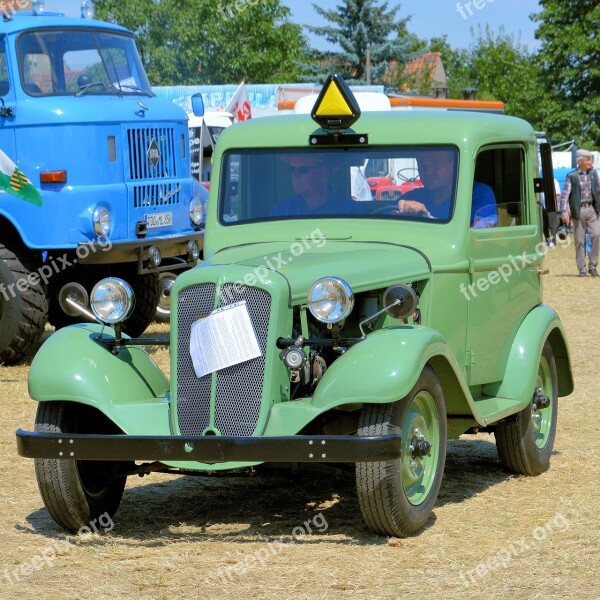 Old Car Oldtimer Historically Ddr Divided Germany