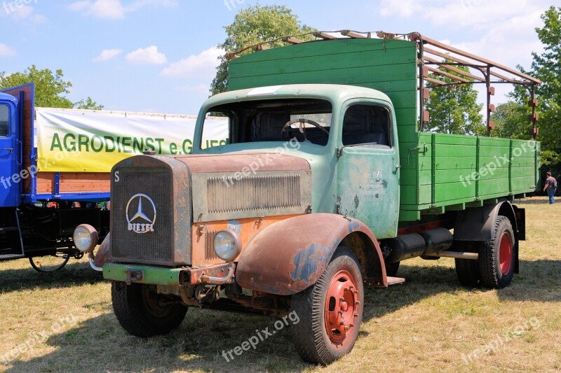 Truck Oldtimer Historically Unrestored Mercedes-l4500s