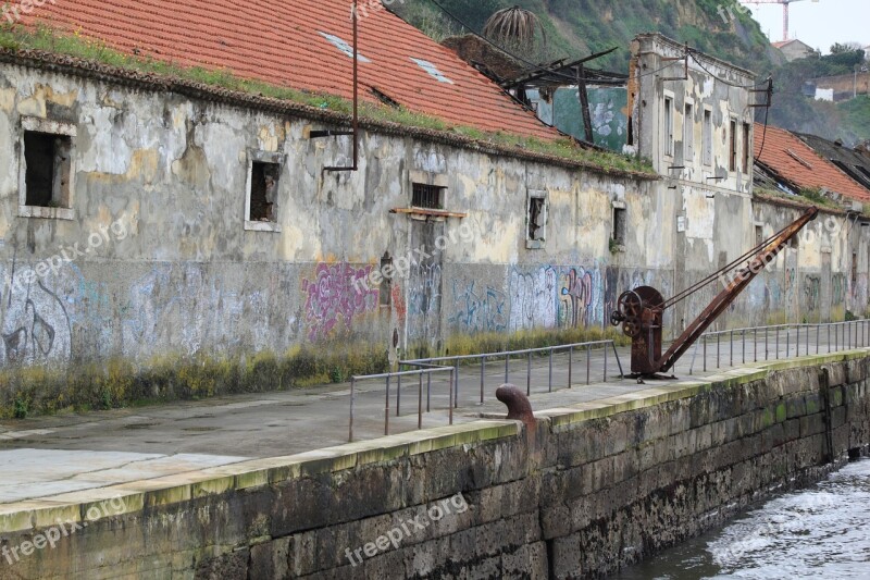 Portugal Lisbon Taag River Crane