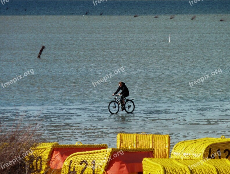 Watts North Sea Cycle Vacations Relaxation