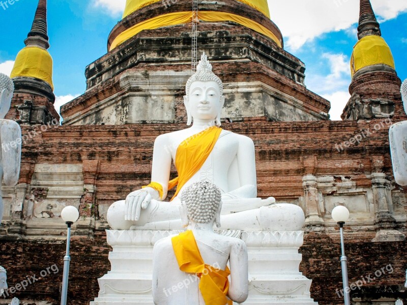 Wat-yai-chai-mongkhom Church Thailand Buddha Yellow Ribone