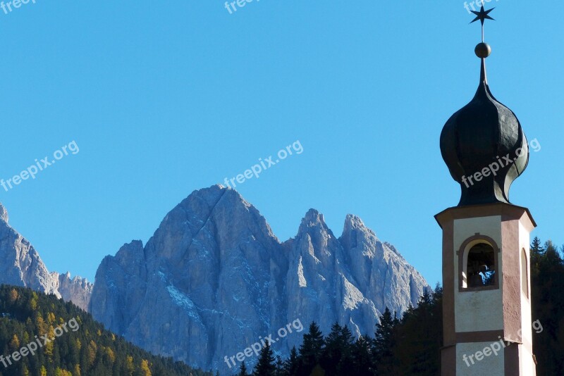 Geisler Acute South Tyrol Villnösstal Dolomites Steeple