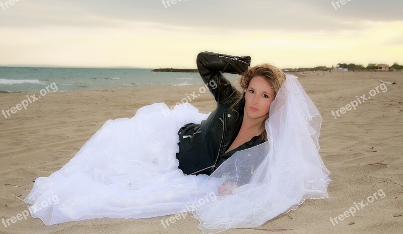 Wedding White Dress Marie Sand Landscape