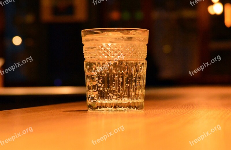 Clear Glass Water Bar Wooden