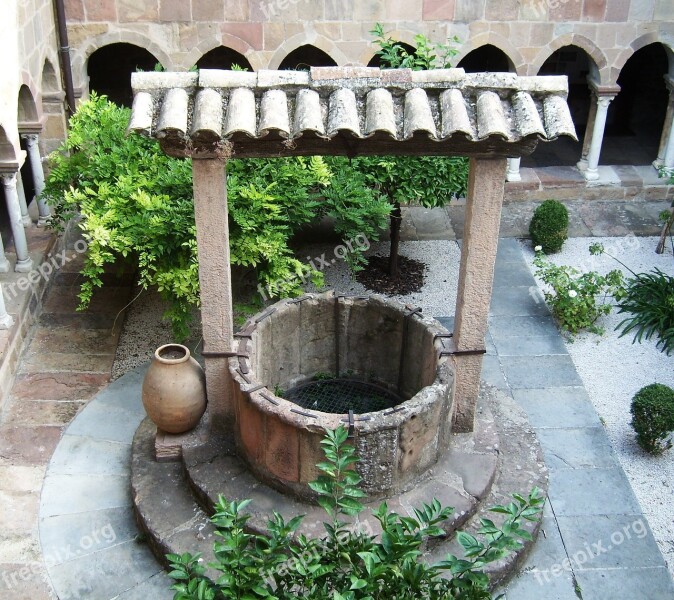 Well Stone Well Jarre France Cloister