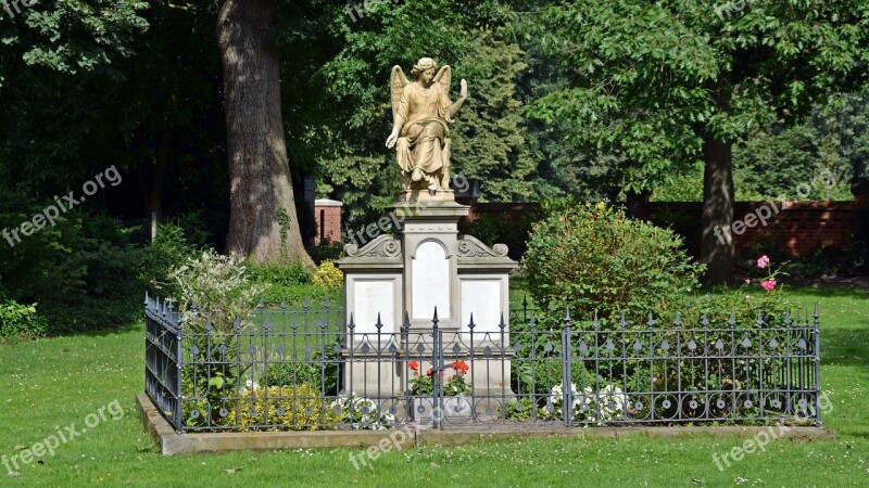 Sepulchre Angel Ancient Burial Tombstone Cemetery