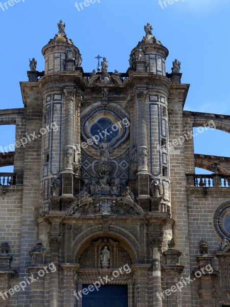 Cathedral Facade Round Window Filigree Architecture