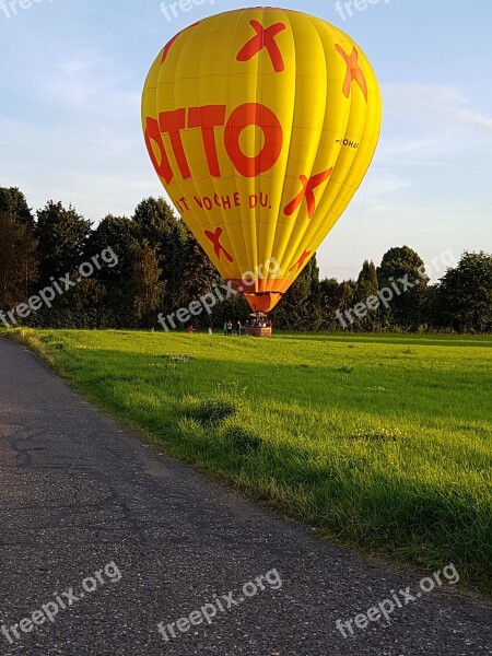 Hot Air Balloon Landed Field Forest Away