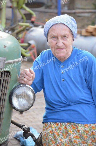 Grandma Farmer's Wife Woman Country Woman Traditionally