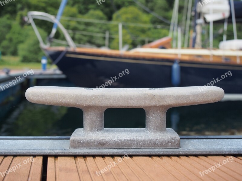 Cleat Moor Mooring Yacht Yachting