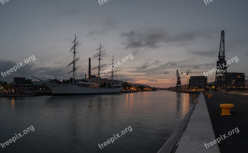 Finnish Turku Aura River River Crane