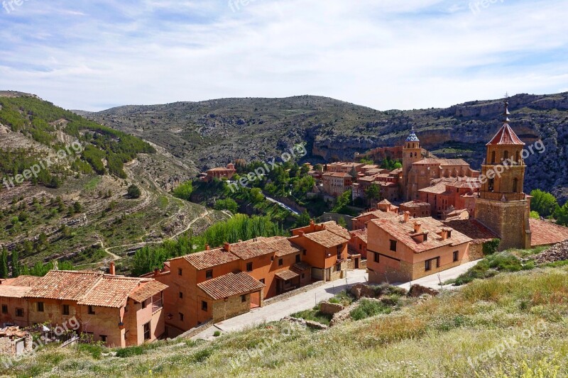 Albarracin Village Valley Buildings Mountain