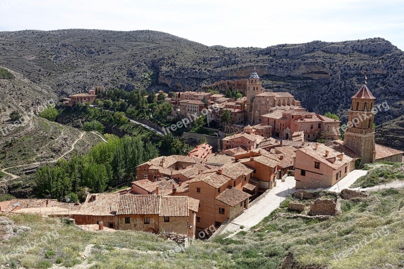 Albarracin Village Valley Buildings Mountain