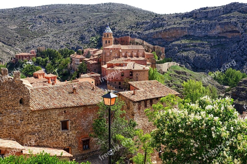 Albarracin Village Valley Buildings Mountain