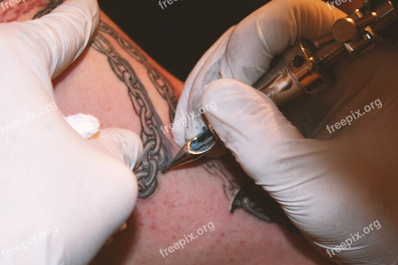 Tattoo Skin Body Art Needle Process