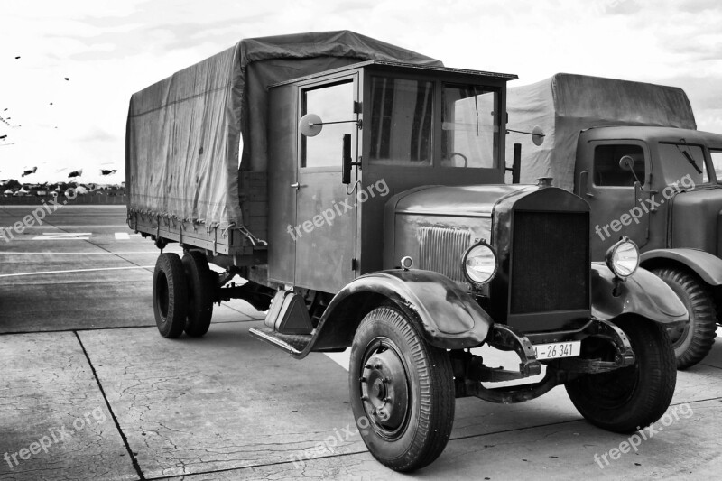 Truck Historically German Empire Black And White Long Hauber