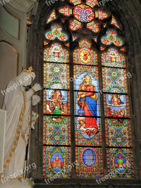 Valves Morbihan Cathedral Stained Glass Statue