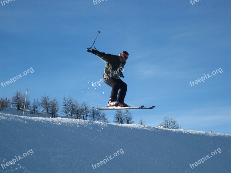 Ski Jump Snow Tower Free Ride