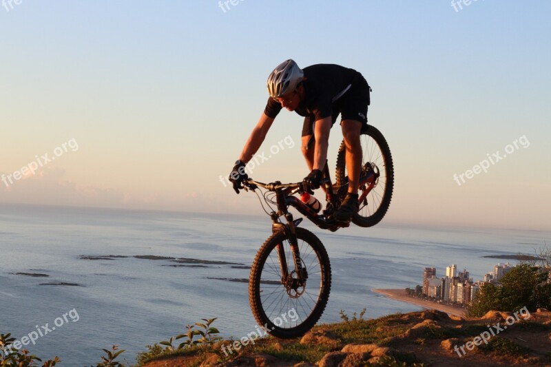 Enduro Mtb Bike Pilot Beach