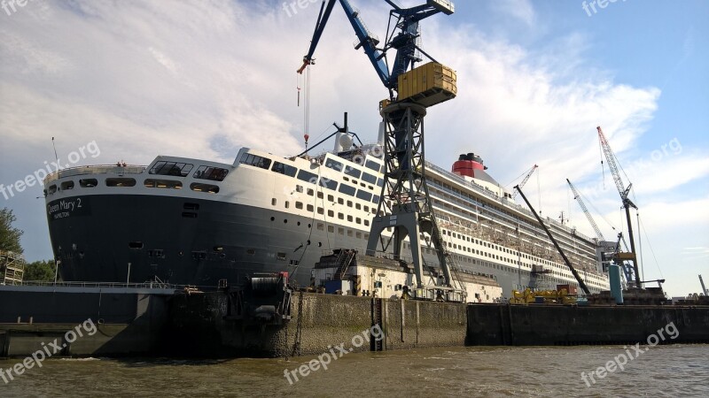 Shipyards Cruises Harbor Vessel Shipbuilding