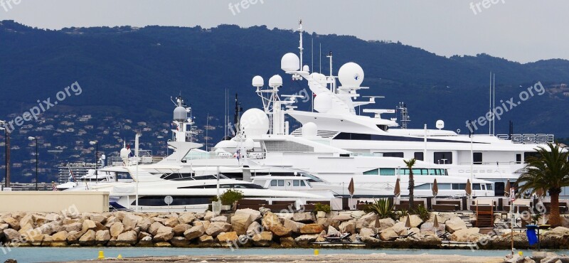 Yachts Constructions Cannes Boat Harbour Marina