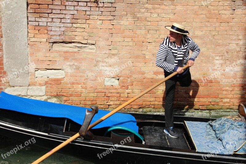 Gondolier Venice Italy Gondola Romantic