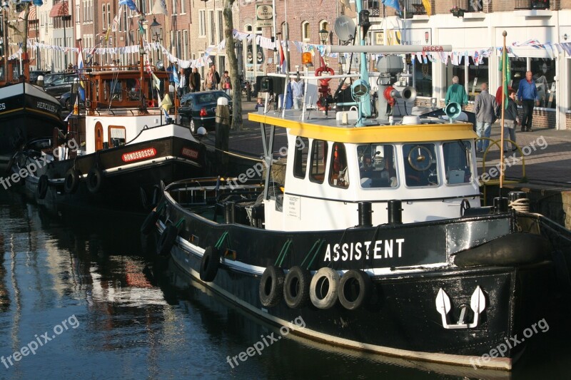 Maassluis Port Tug Free Photos