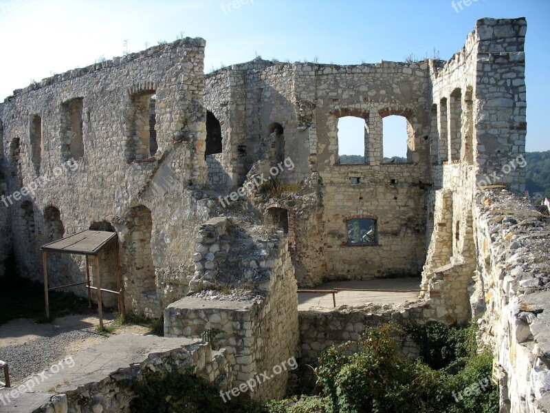 Kazimierz Dolny Castle The Ruins Of The Monument Old Buildings