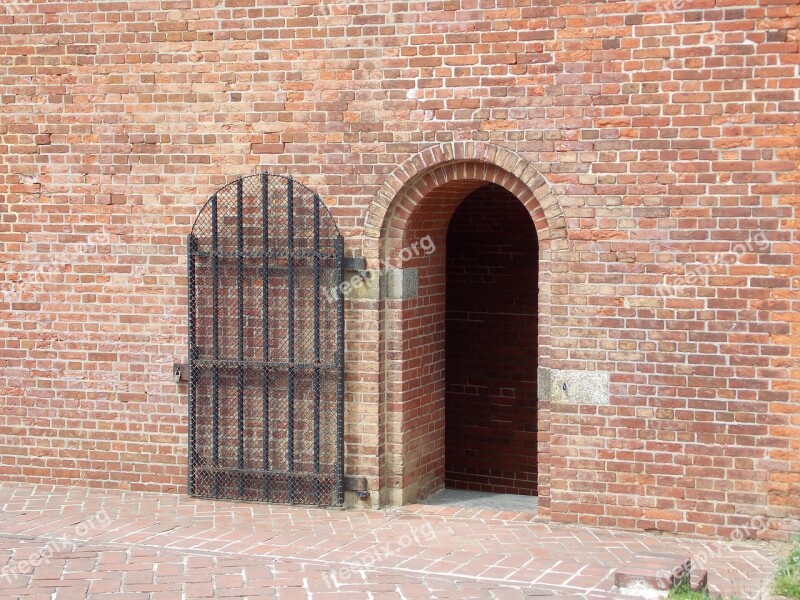 Door Grate Building Brick Architecture