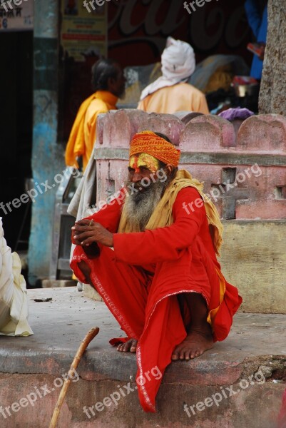 Man India The Locals Orange Clothes Face Painting