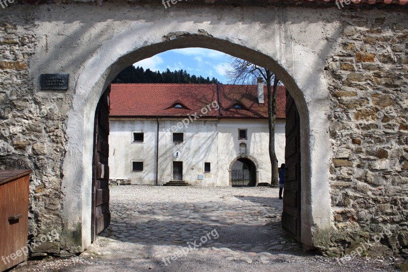 Red Monastery Pieniny Slovakia Free Photos