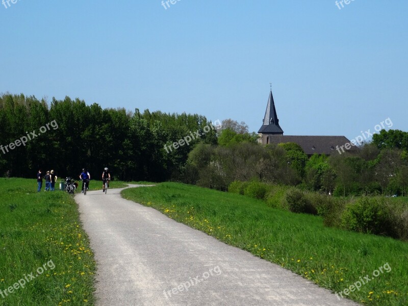 Monheim Am Rhein Away Horizon Spring Infinity