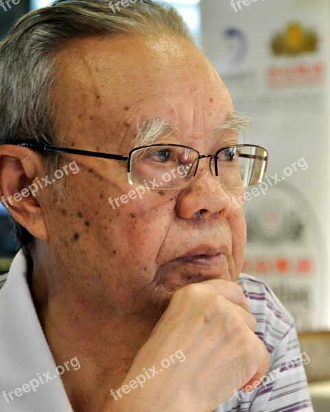 The Old Man Thinking Portrait Free Photos