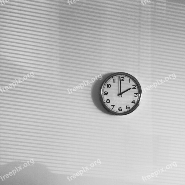 Wall Clock Time White Day