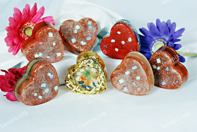 Daisy Stone Hearts Decor Flowers