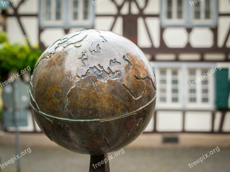 Globe Bronze Truss Fachwerkhaus Ball